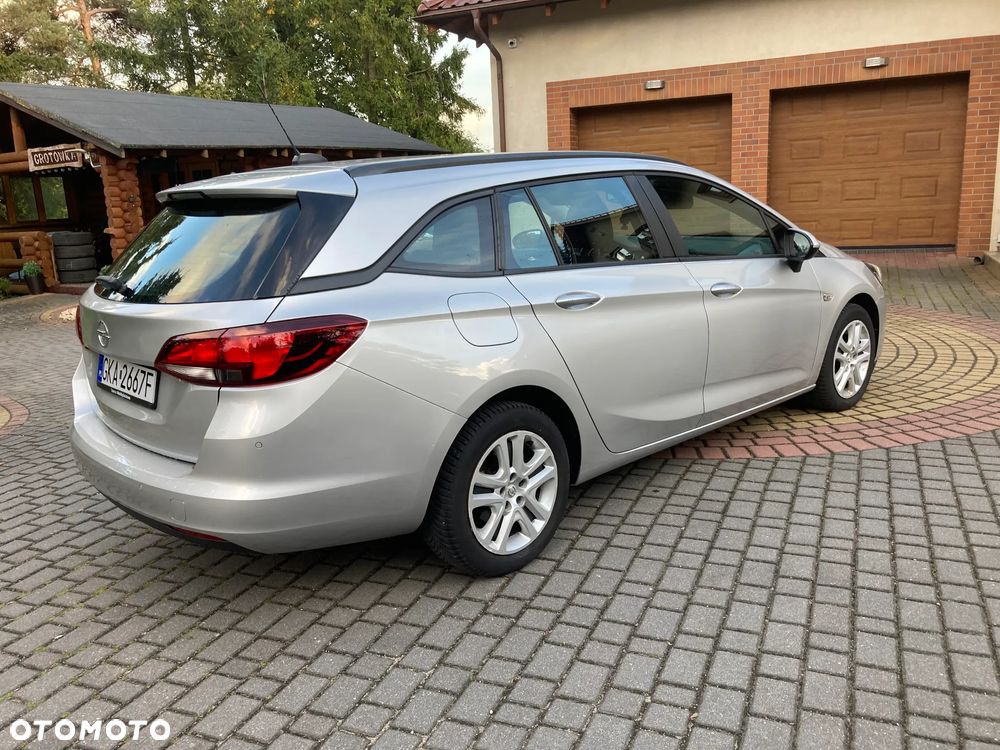 Opel Astra 1.5 D Start/Stop Business Edition - 4