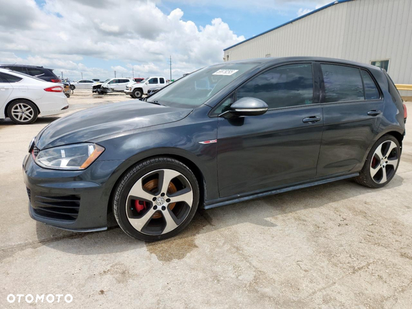 Volkswagen Golf VII 2.0 TSI BMT GTI