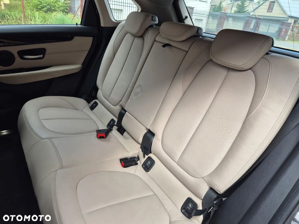 BMW Seria 2 218i Active Tourer Luxury Line - 11