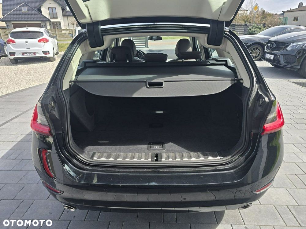 BMW Seria 3 - 27