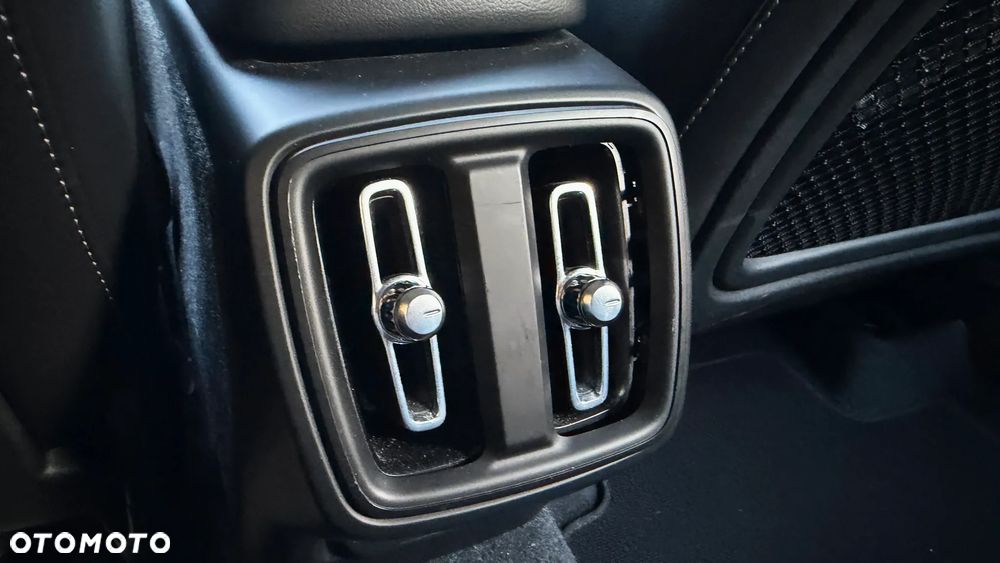 Volvo XC 40 B4 B Geartronic Inscription - 25