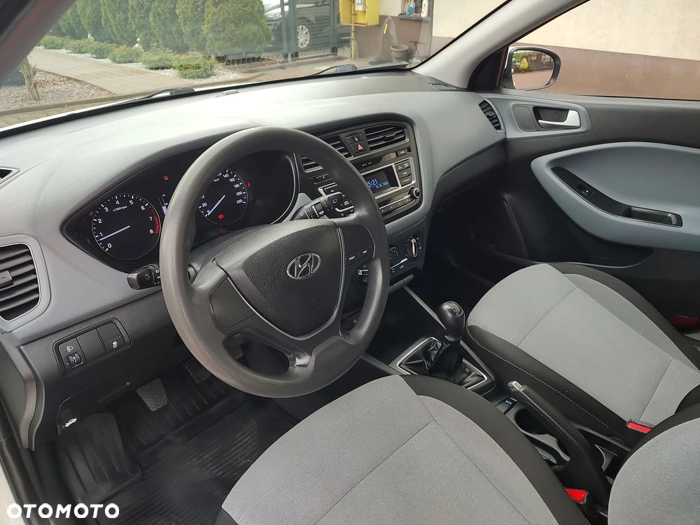 Hyundai i20 1.2 Classic Plus - 9