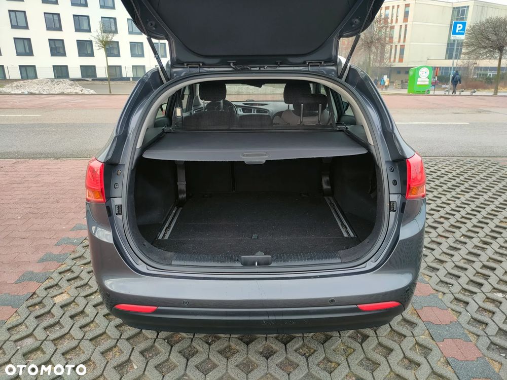 Kia Ceed 1.6 GDI M - 9