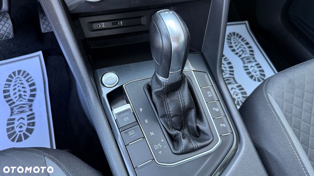 Volkswagen Tiguan - 38