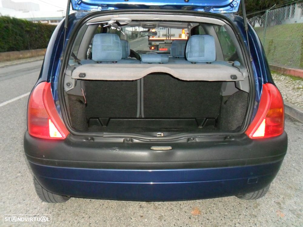 Renault Clio 1.2 MTV - 21