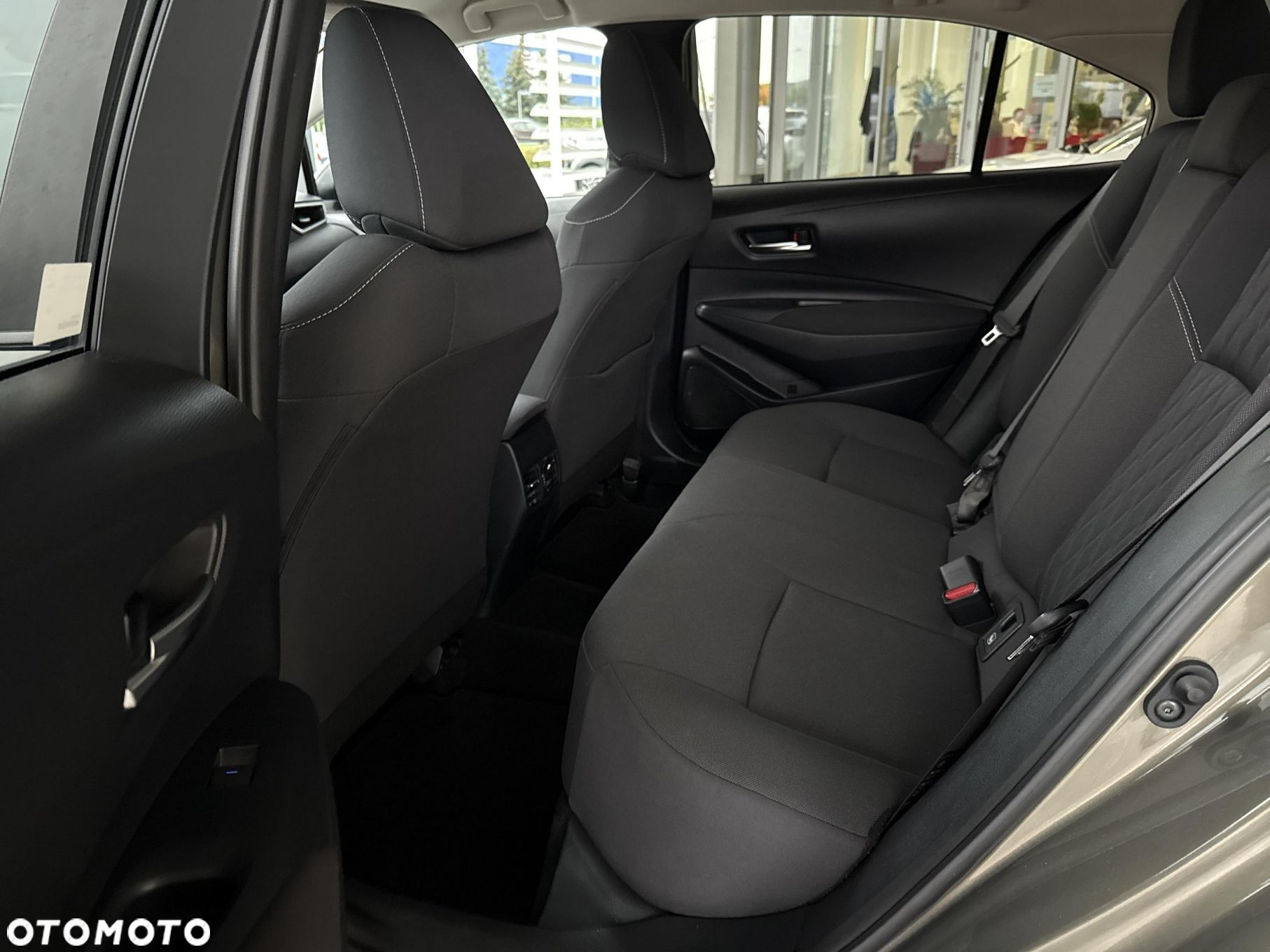 Toyota Corolla - 14