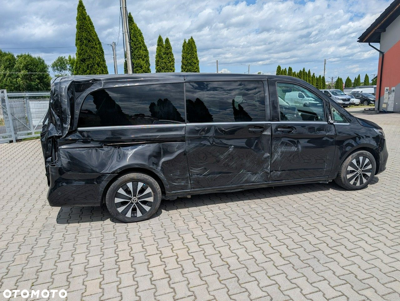 Mercedes-Benz Klasa V - 6