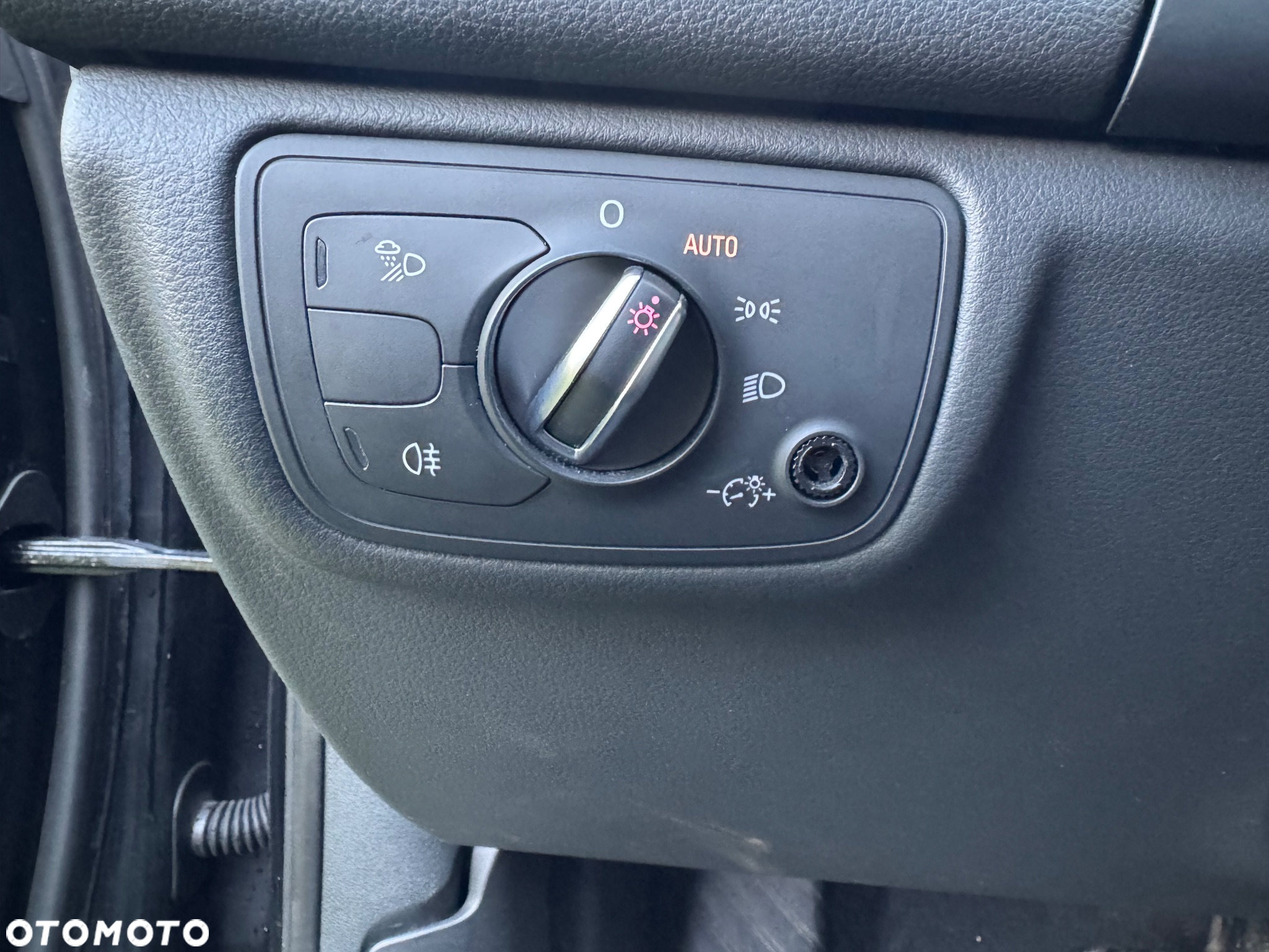 Audi A6 Avant 2.0 TDI Ultra DPF S tronic - 27