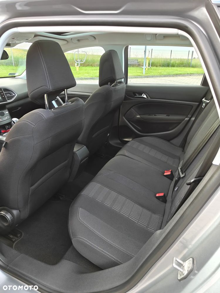 Peugeot 308 2.0 Blue HDi Allure S&S - 13