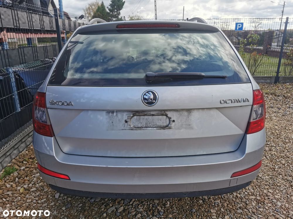 Na części Skoda Octavia III 2.0 TDI CRMB LA7W Drzwi Klapa Zderzak - 4