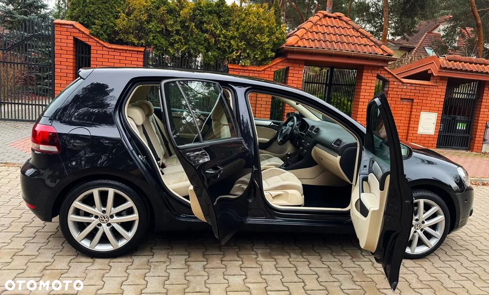 Volkswagen Golf 1.4 TSI Highline - 25