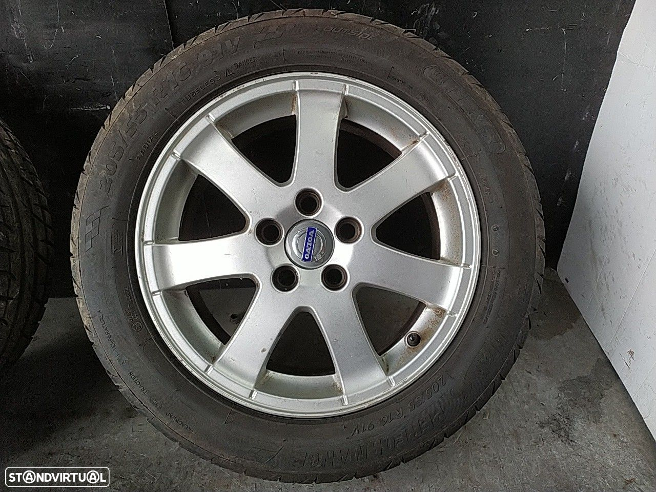 Conjunto De Jantes Volvo C30 (533) - 9