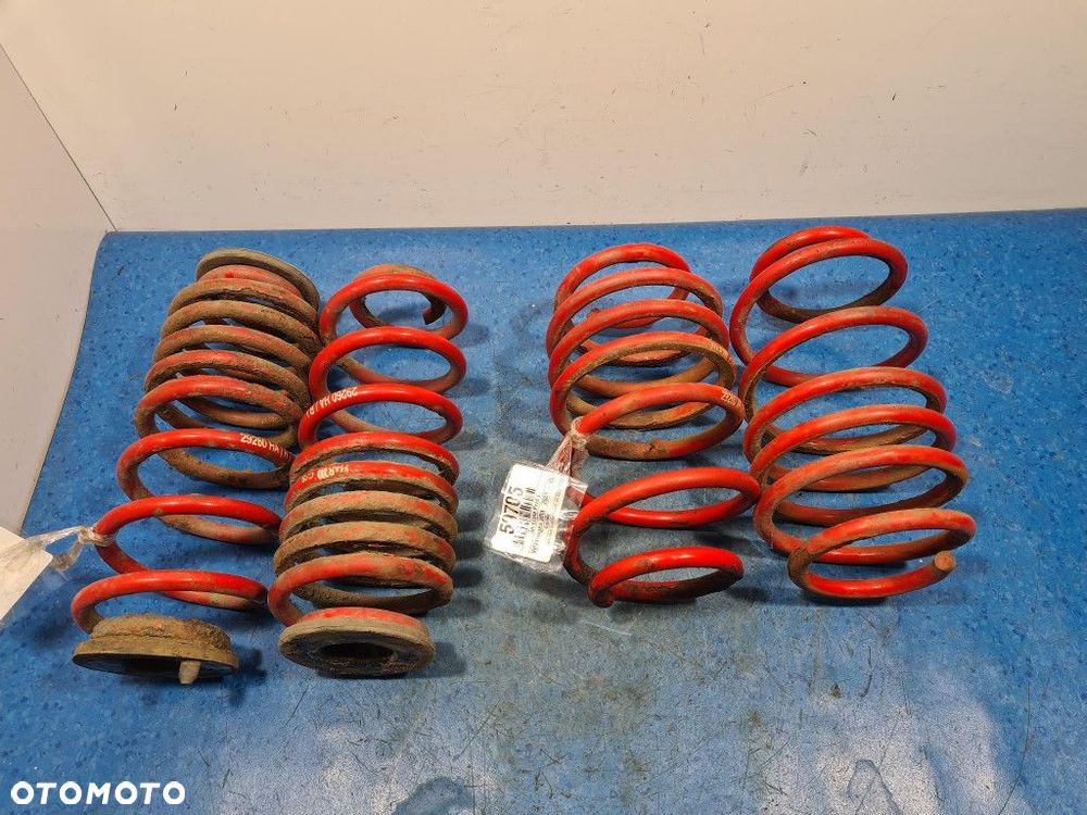 VOLKSWAGEN JETTA V 2.0 TDI  SPRĘŻYNY OBNIŻAJĄCE ZESTAW 4 SZTUKI 29260 BMN - 2