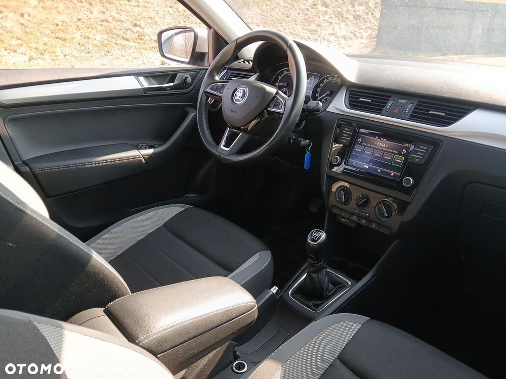Skoda RAPID 1.0 TSI Ambition - 20