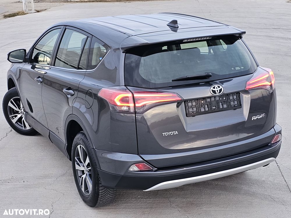 Toyota RAV4 - 29