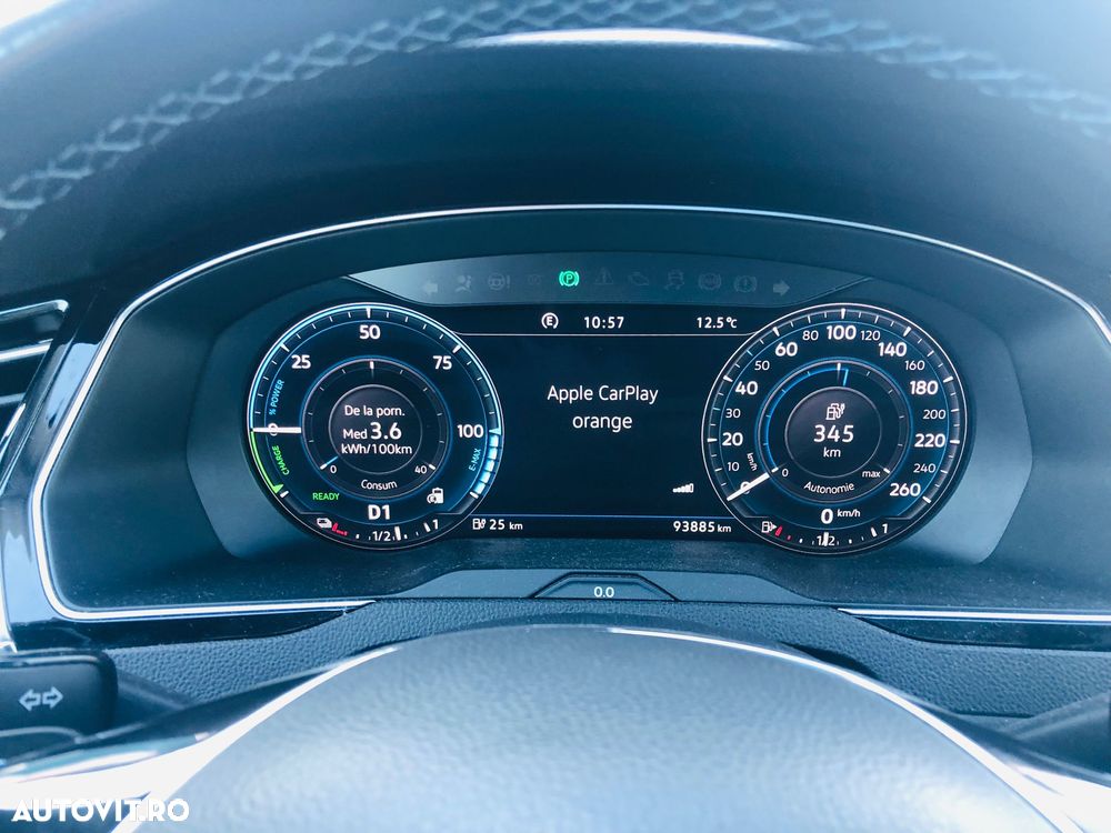 Volkswagen Passat - 8