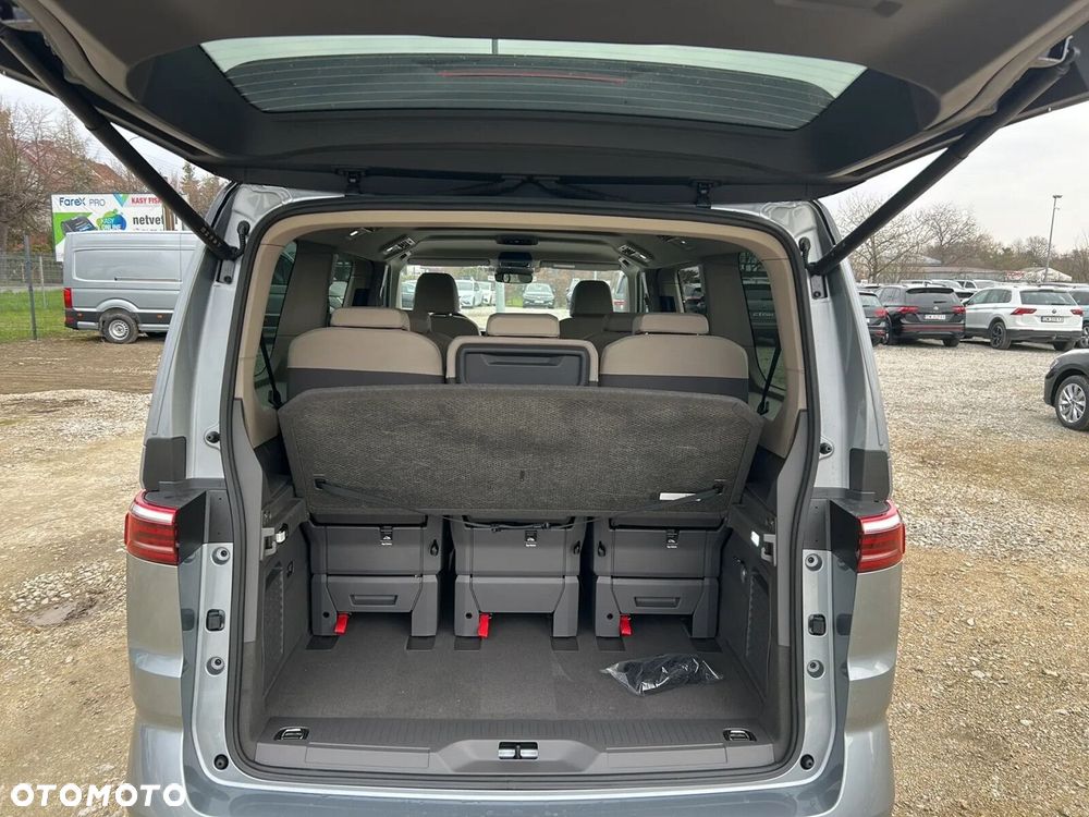 Volkswagen Multivan - 23