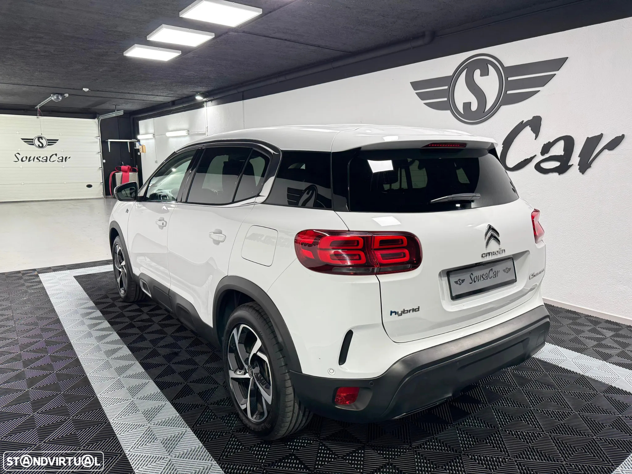 Citroën C5 Aircross 1.6 Hybrid Shine e-EAT8 - 2