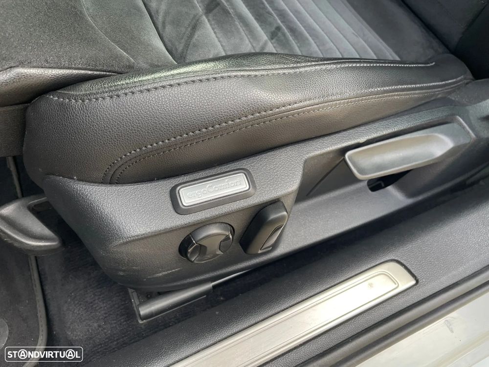 VW Passat Variant 1.4 TSI Plug-In-Hybrid DSG GTE - 9