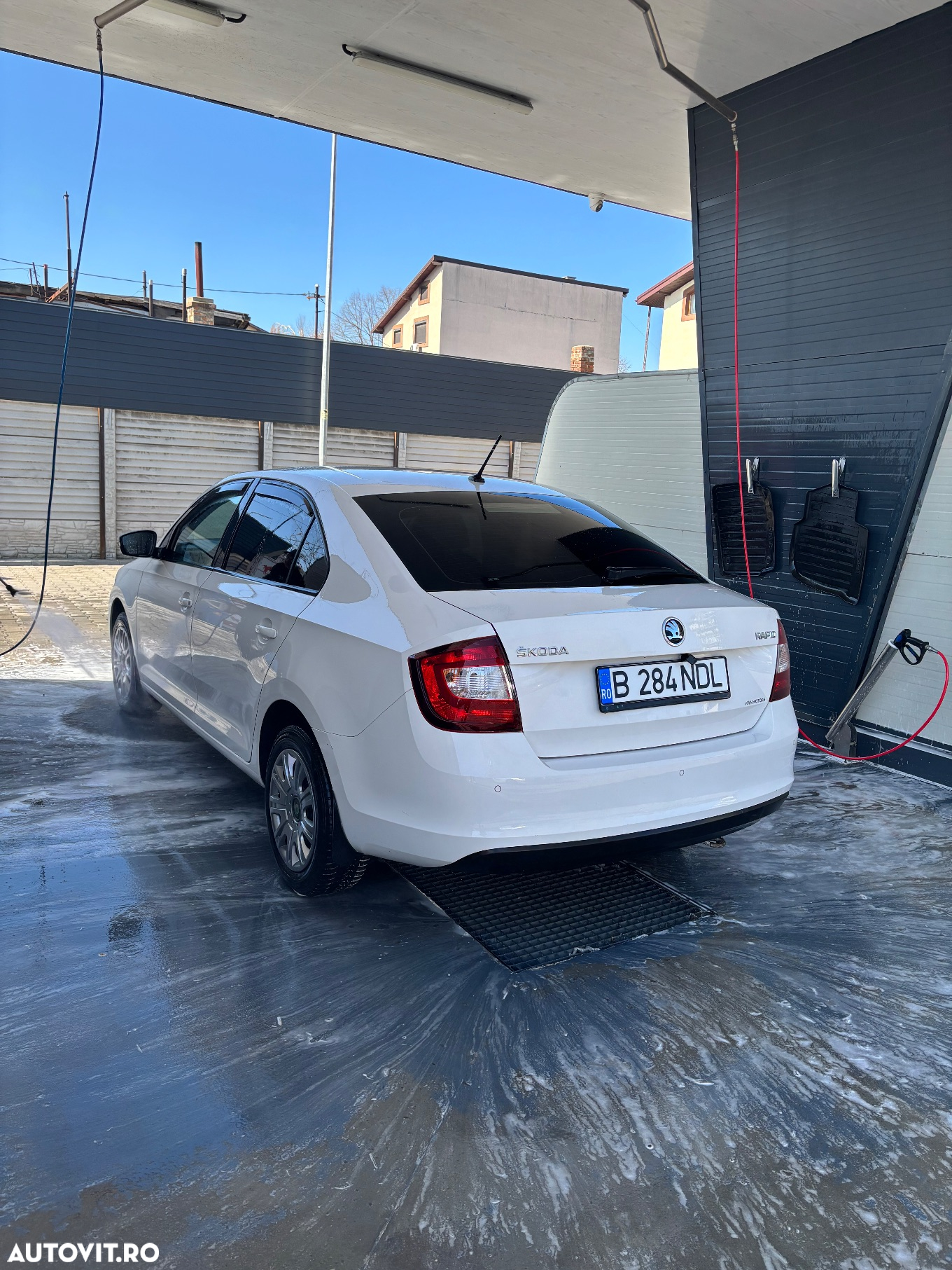 Skoda RAPID - 8
