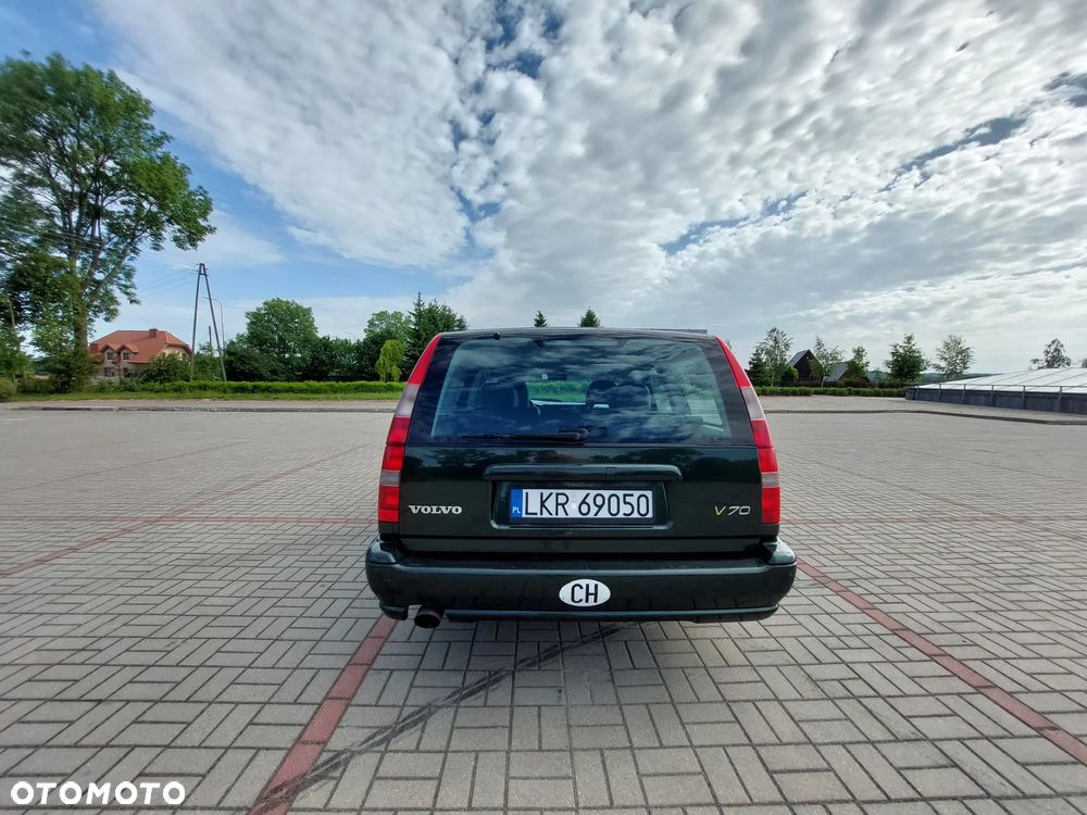 Volvo V70 2.4 - 13