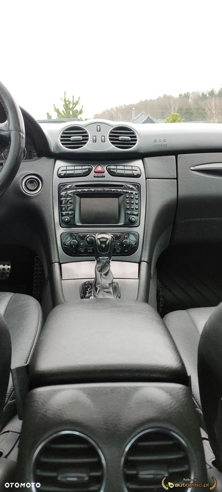 Mercedes-Benz CLK - 21
