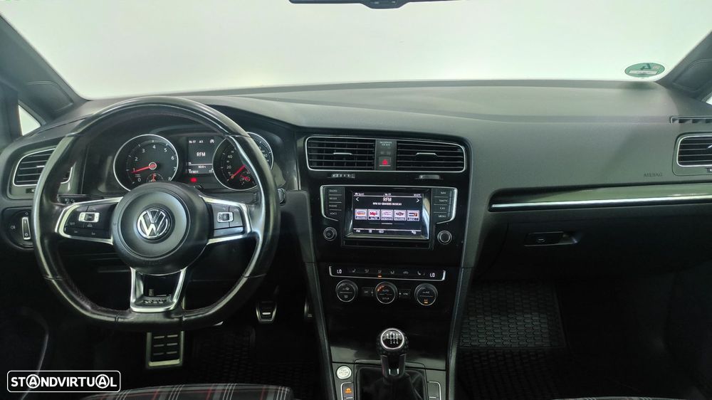 VW Golf 2.0 TSi GTi Performance - 8