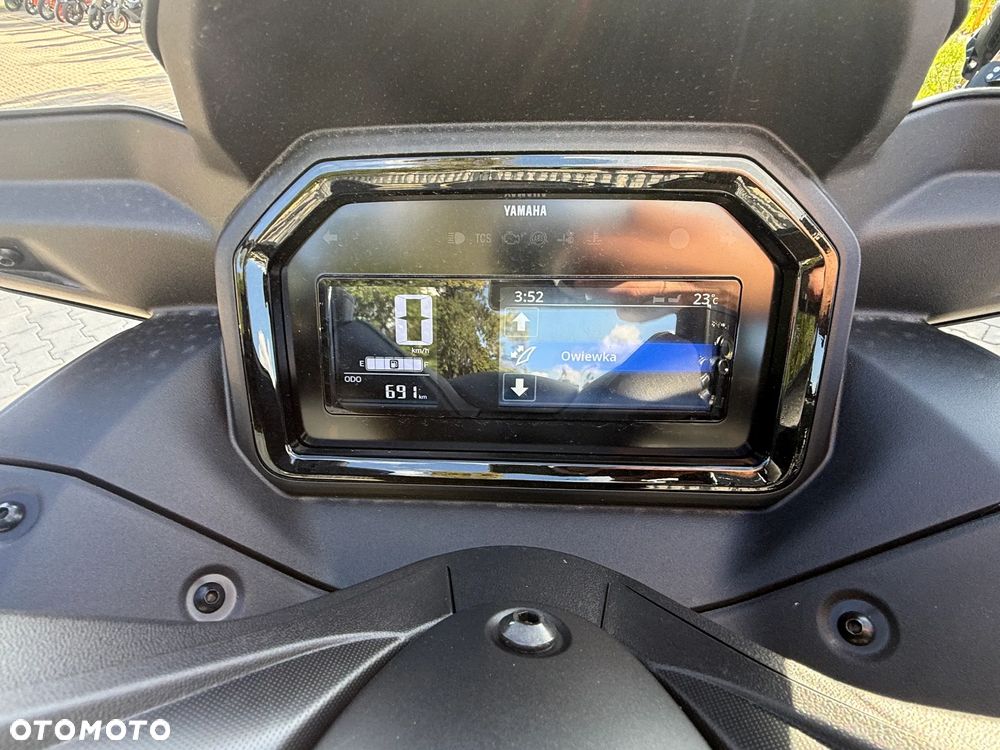 Yamaha X-max - 7