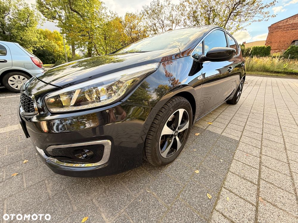 Kia Ceed Cee'd 1.6 CRDi L Business Line DCT - 8