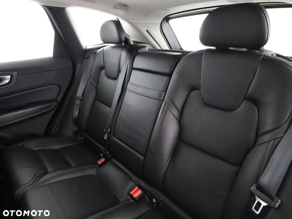 Volvo XC 60 T8 Twin Engine AWD Geartronic Inscription - 19