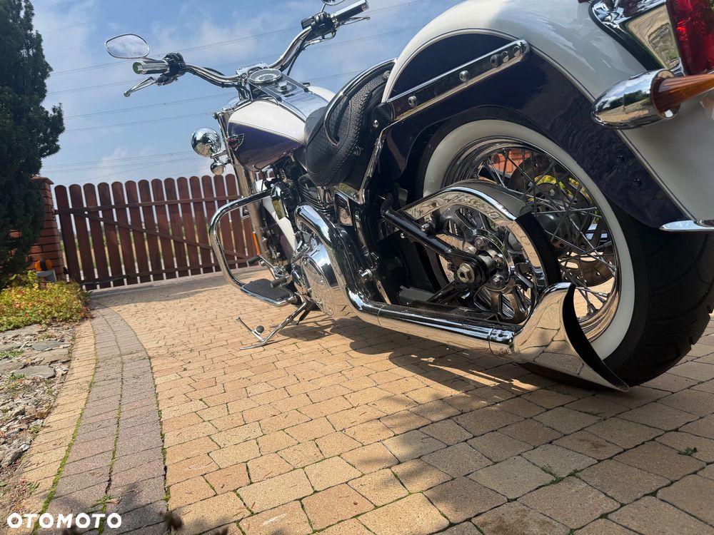 Harley-Davidson Softail Deluxe - 17