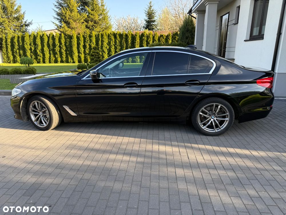 BMW Seria 5 530d xDrive Sport-Aut Luxury Line - 9