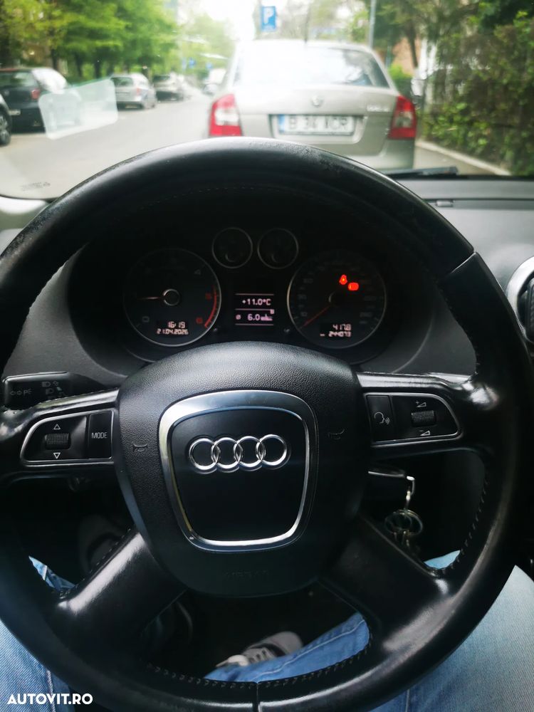 Audi A3 Sportback 1.6 TDI Attraction - 5