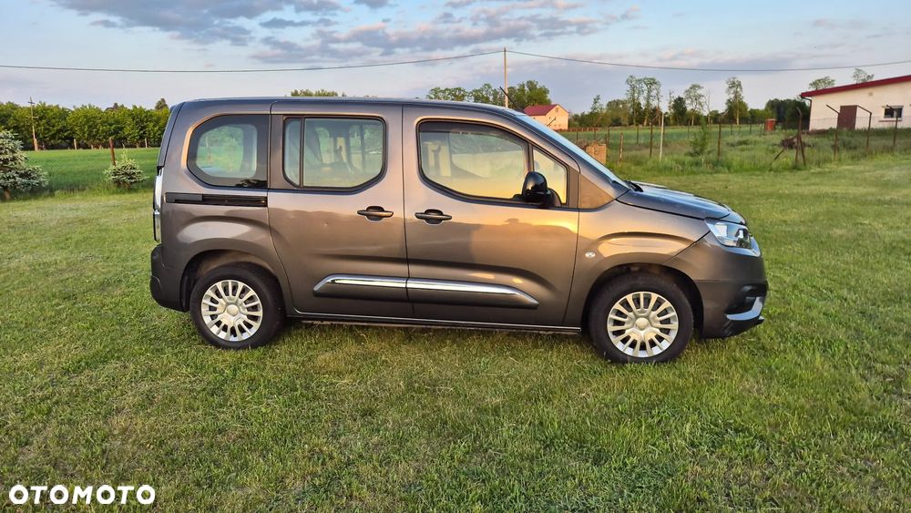 Toyota Proace City 1.2 D-4T Long 2,3t Active (bryg.) - 13