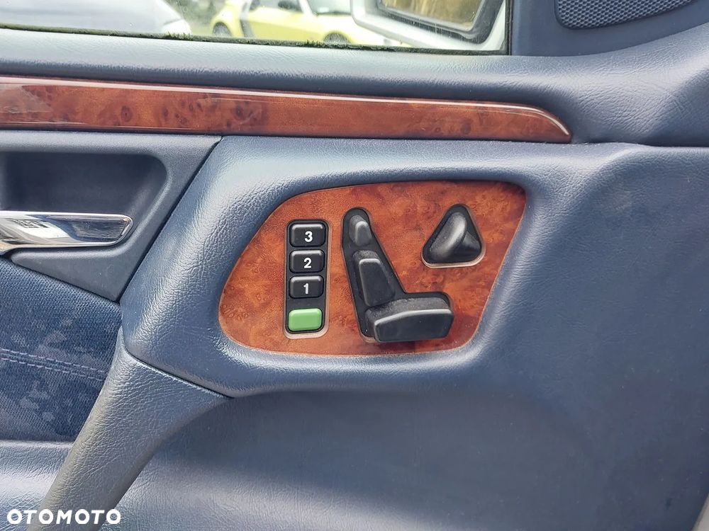 Mercedes-Benz Klasa E - 10