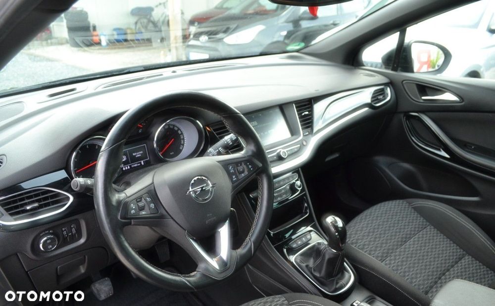 Opel Astra 1.4 Turbo Dynamic - 25