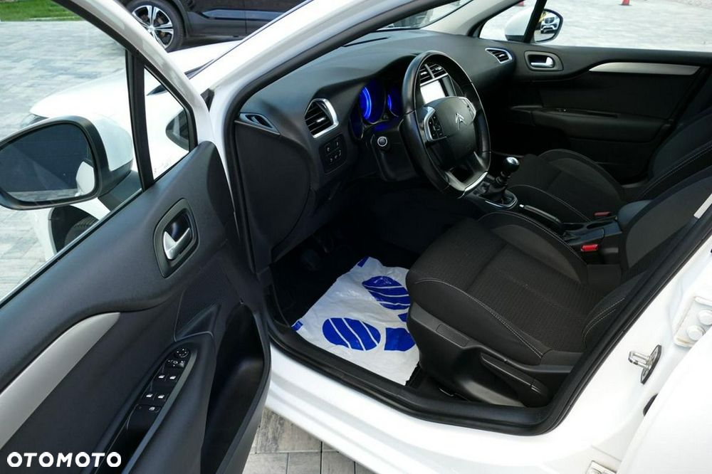 Citroën C4 1.2 e-THP Exclusive - 19