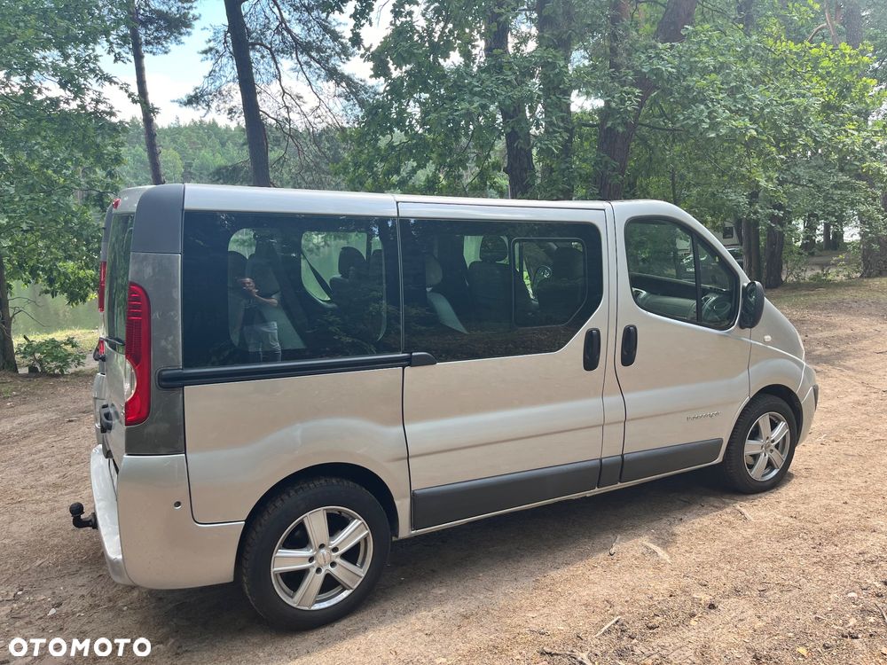 Renault Trafic L1H1 Passenger Lux - 3
