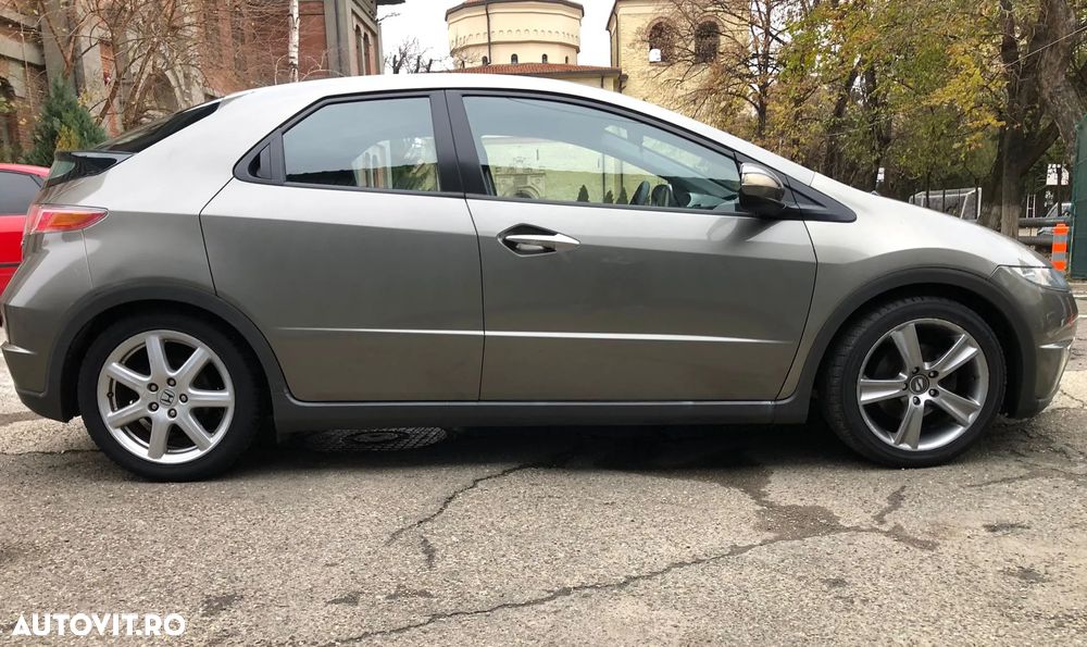 Honda Civic 1.8i-VTEC Comfort - 4