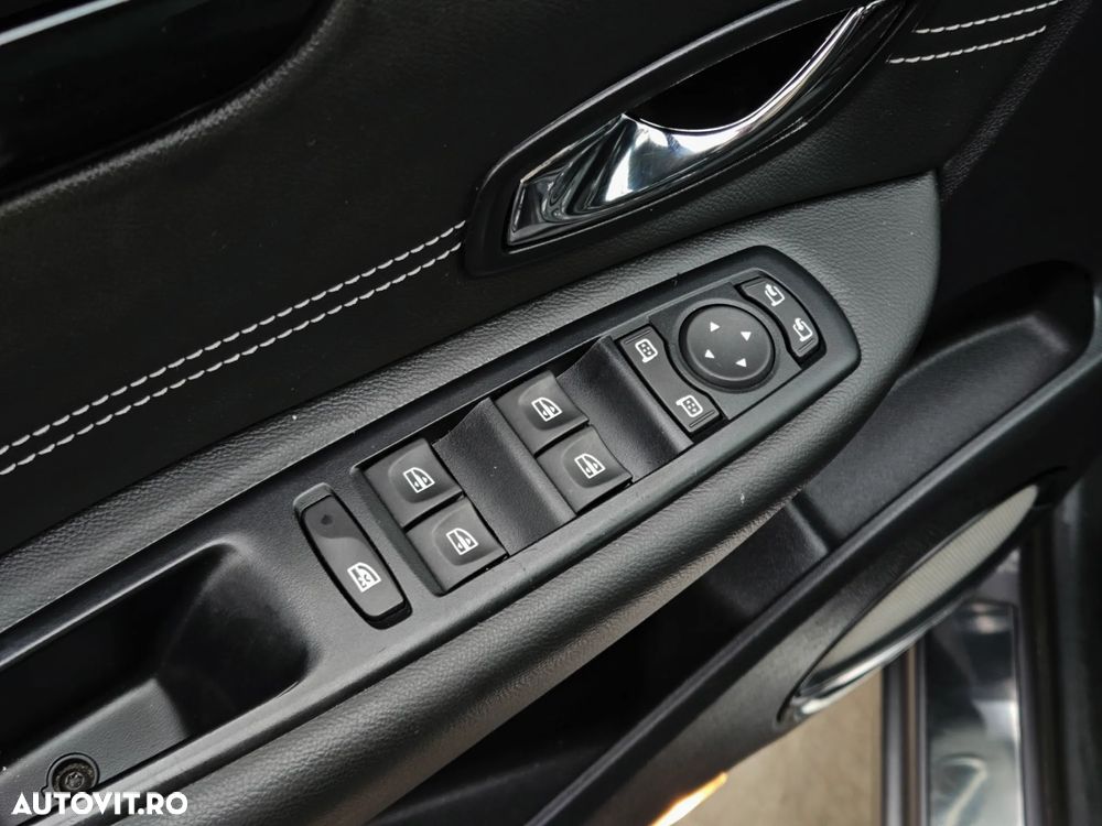 Renault Scenic ENERGY dCi 130 BOSE EDITION - 22