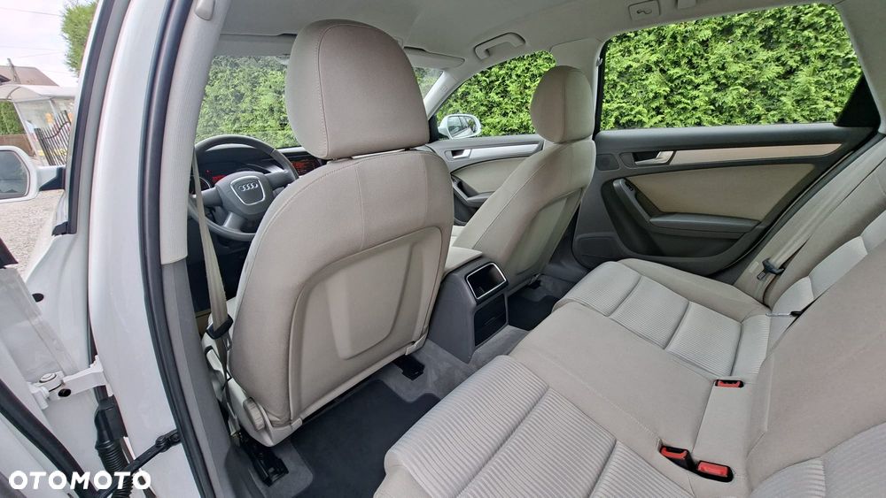 Audi A4 Avant 2.0 TDI DPF Attraction - 8
