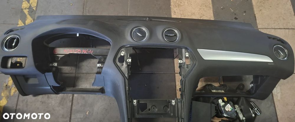 FORD MONDEO MK4 09r DESKA ROZDZIELCZA AIRBAG KONSOLA PASY - 2