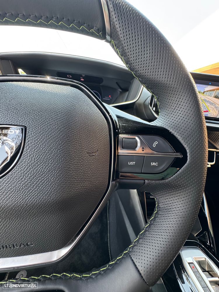 Peugeot e-2008 54 kWh GT - 26