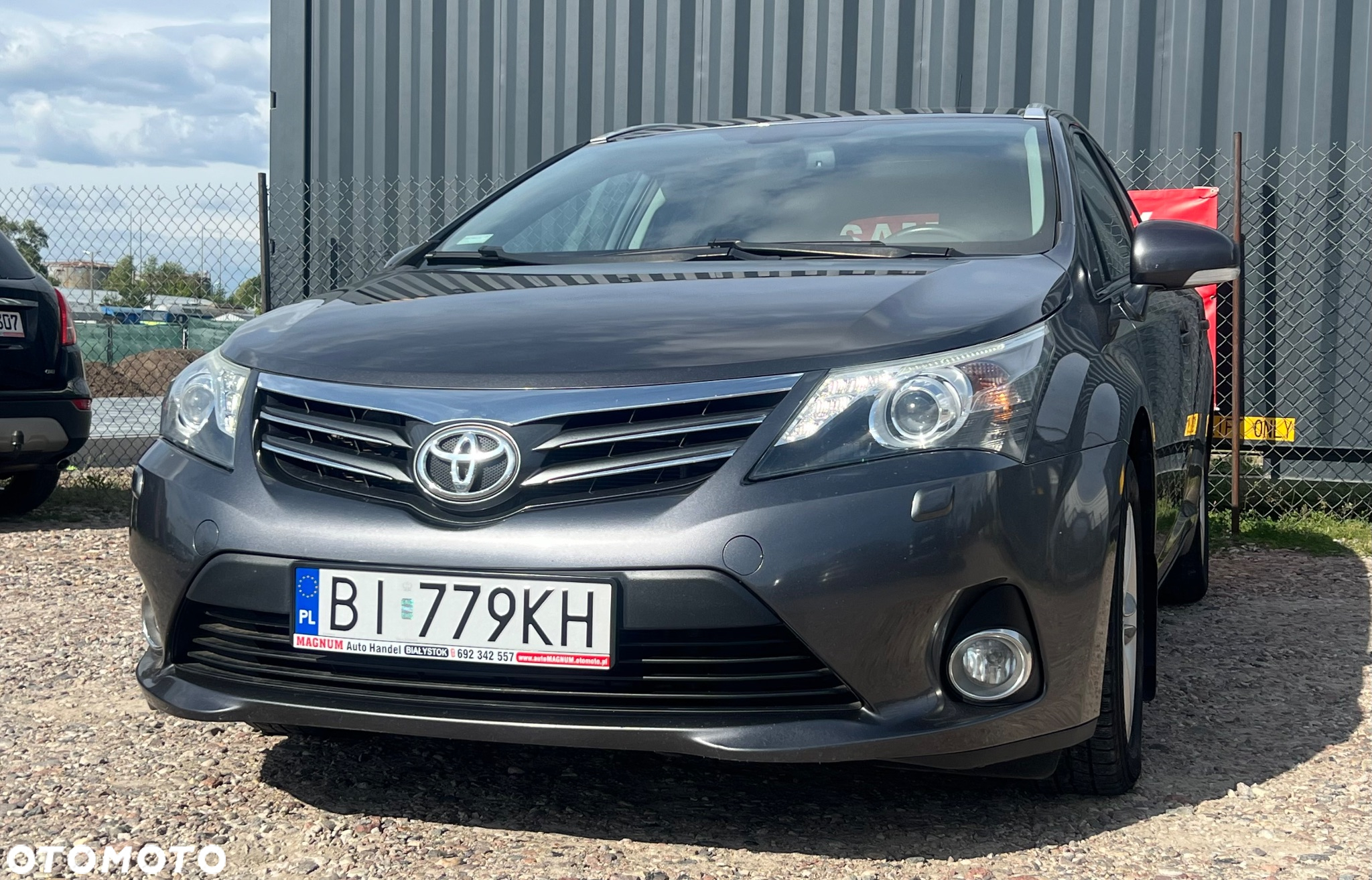 Toyota Avensis Combi 2.0 D-4D Executive - 25