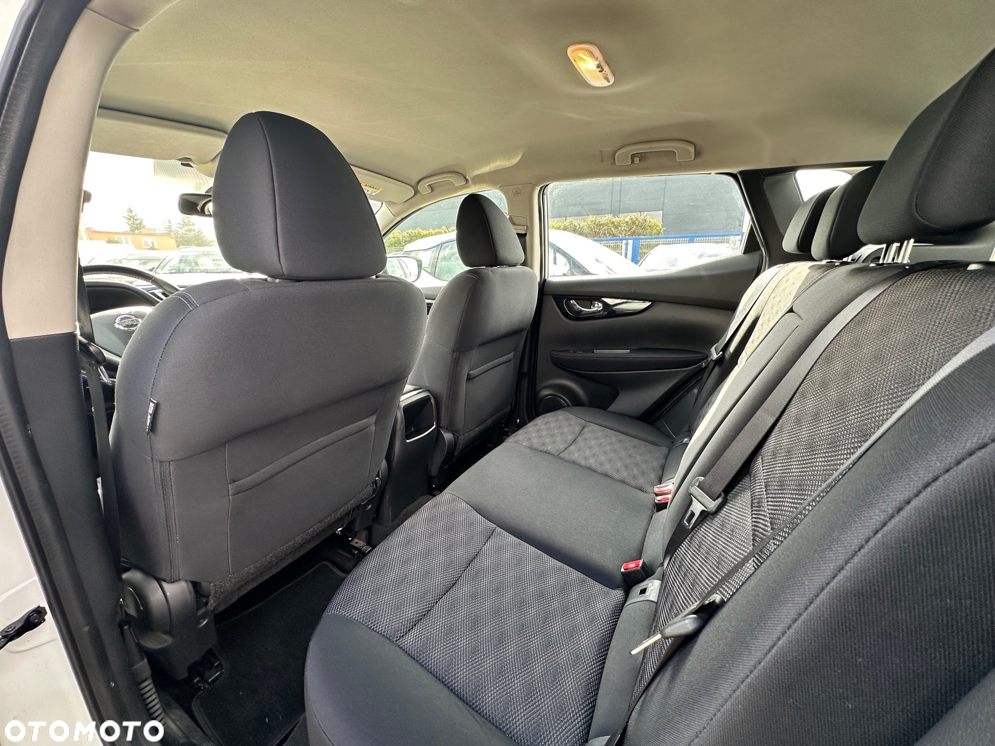 Nissan Qashqai 1.5 dCi DPF acenta - 10