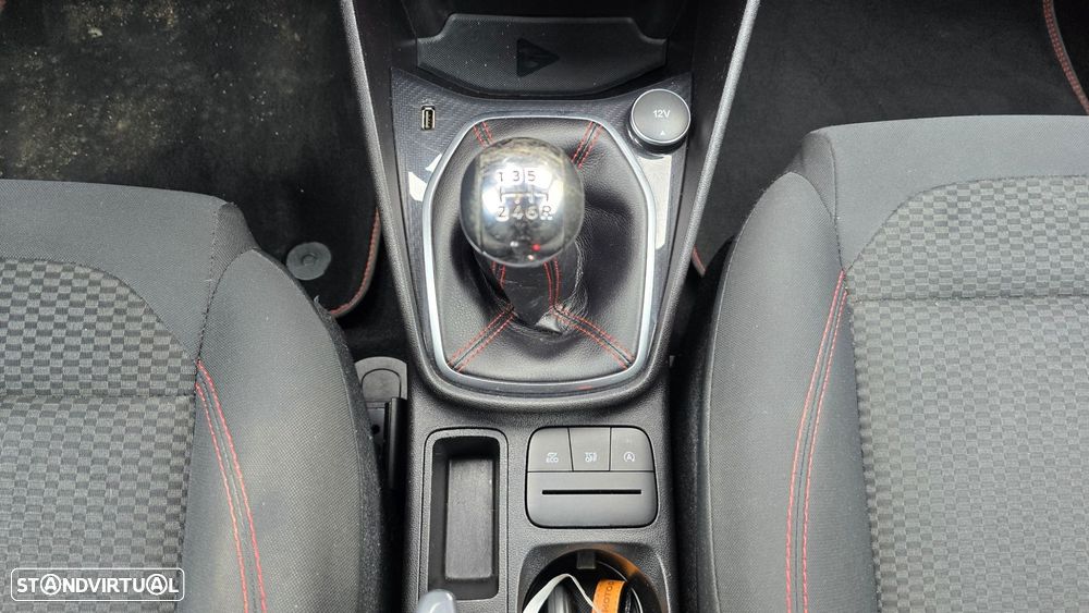 Ford Fiesta 1.0 EcoBoost ST-Line - 34