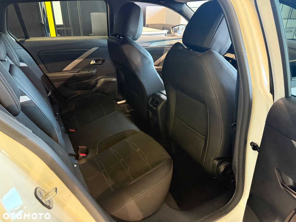 Opel Astra 1.2 T mHEV GS eDTC - 18