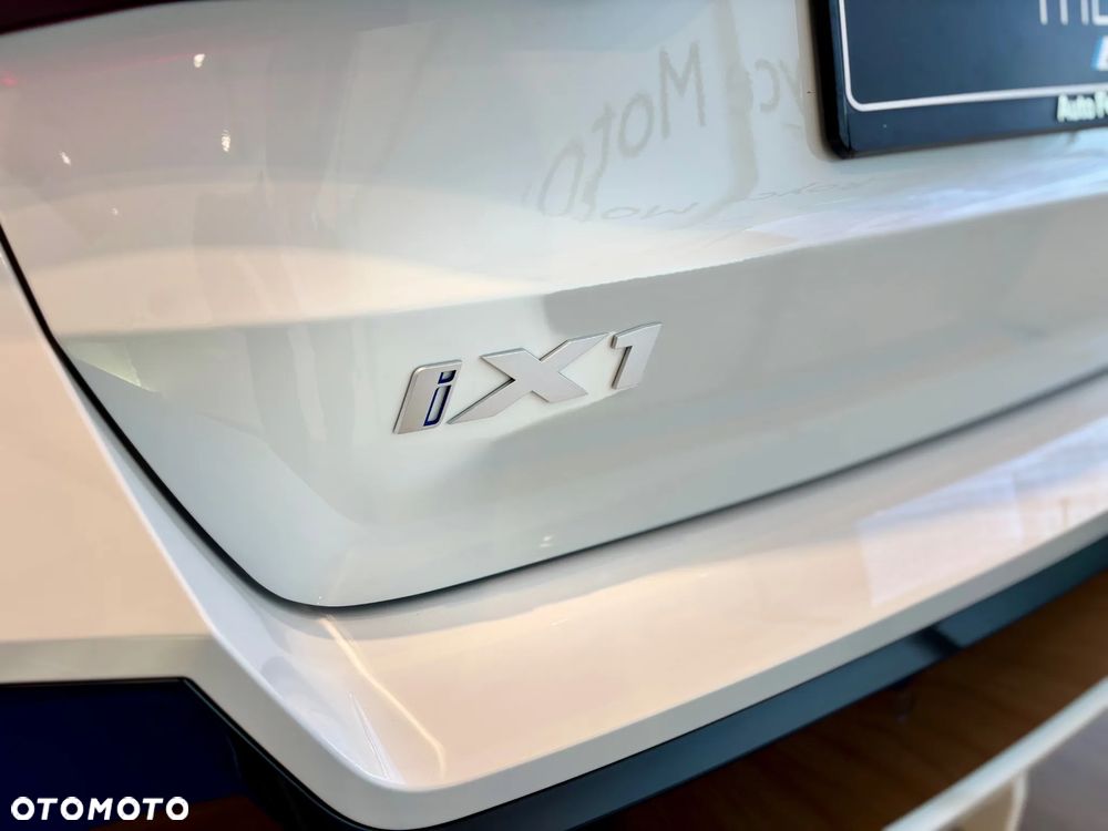 BMW iX1 eDrive20 66.5kWh M Sport Edition - 5