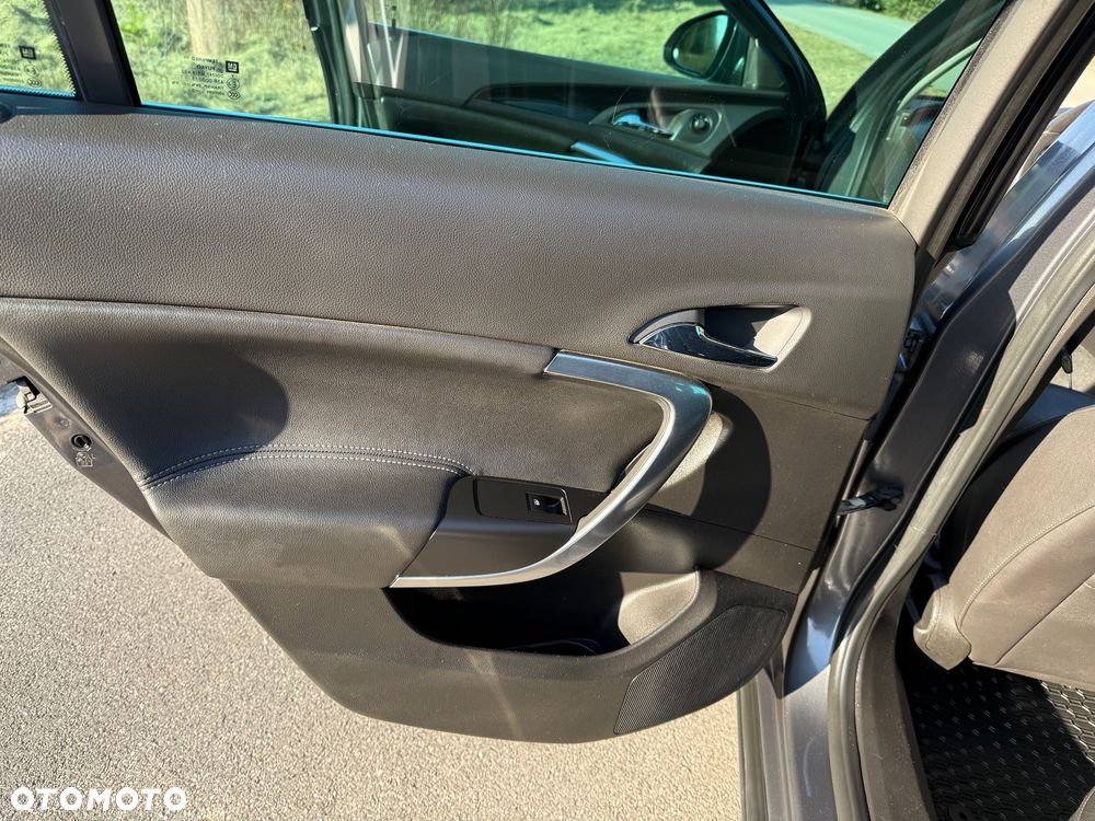 Opel Insignia 2.0 CDTI EcoFLEX Cosmo - 17