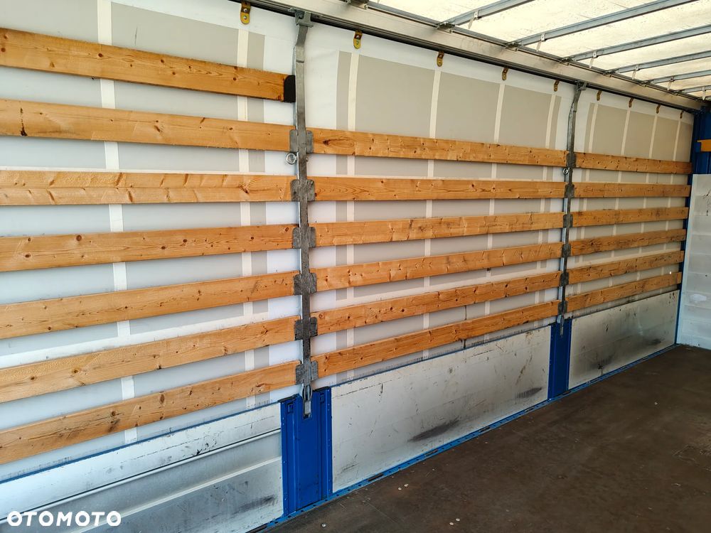 Iveco EuroCargo 120E28 - 21